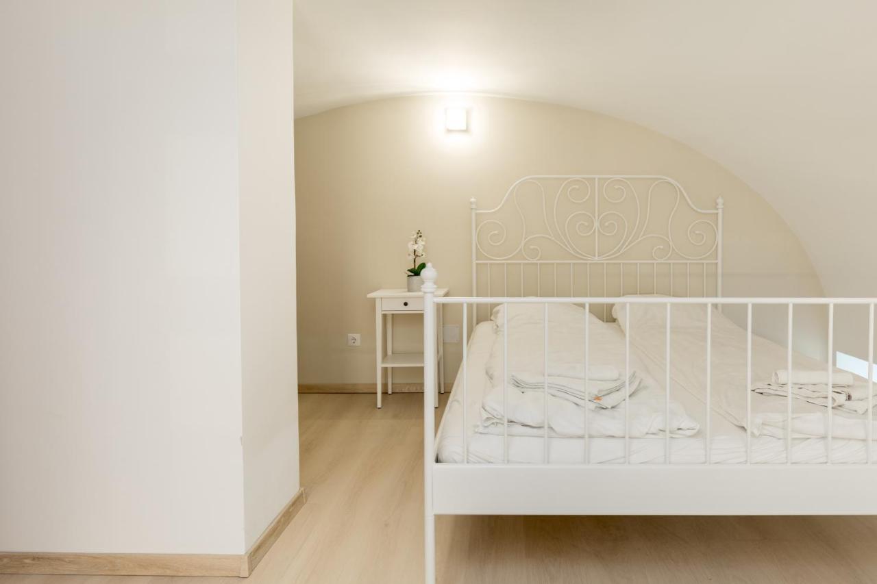 B17 Bajcsy Apartment Budapest Bagian luar foto