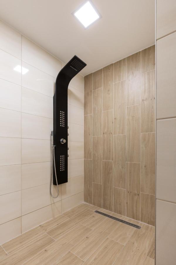 B17 Bajcsy Apartment Budapest Bagian luar foto