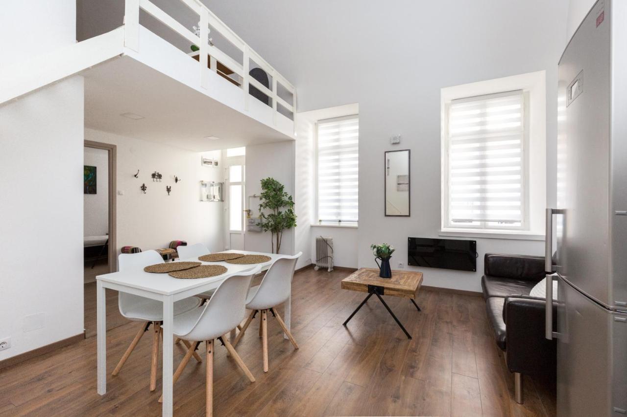 B17 Bajcsy Apartment Budapest Bagian luar foto